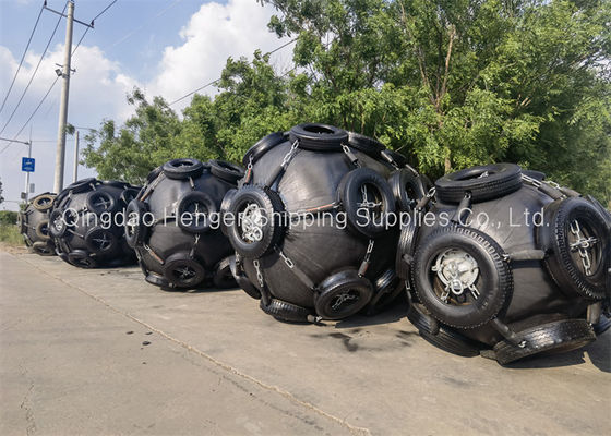 Chất lượng ISO 17357 Compliant Natural Rubber Pneumatic Rubber Fender with 50Kpa/80kpa Working Pressure for Marine Protection Nhà máy